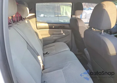 2006 Toyota Tacoma Double Cab Long Bed z USA, uszkodzony, nr VIN 5TEMU52N76Z271383